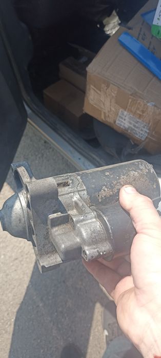 Стартер Бош на Рено Renault