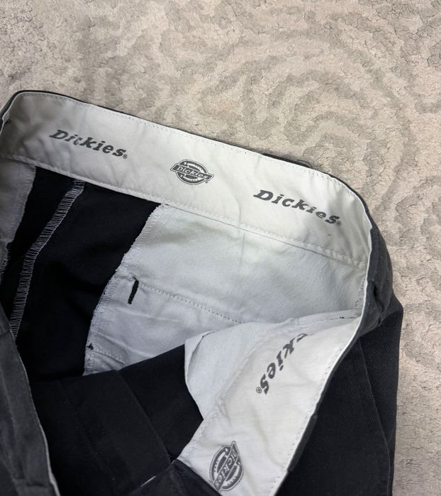 Klasyczne Spodnie Dickies Small Logo Skate Fit: S/M 37 pas 98 długość  Posiada zabrudzenia