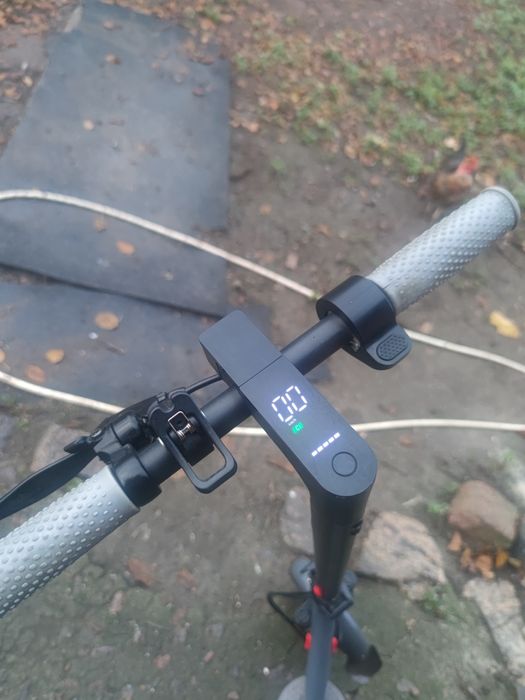 Продам электросамокат