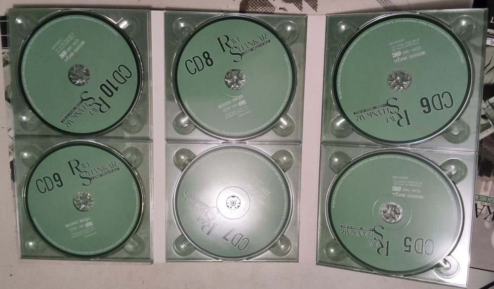 Подарочное издание Рави Шанкара  включает 10 CD -дисков. 2013год.