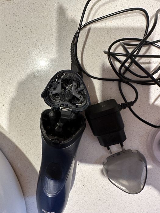 Máquina barbear philips PT715 HQ8