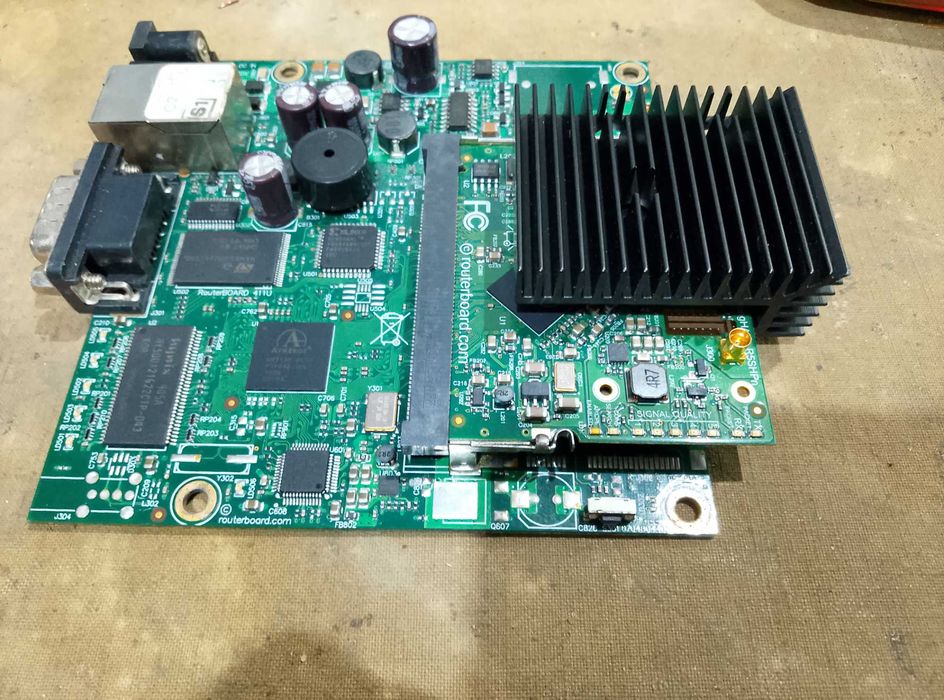 MIKROTIK  RouterBoard  RB411AR Двухдиапазонный + модуль 5гГц R5SPn