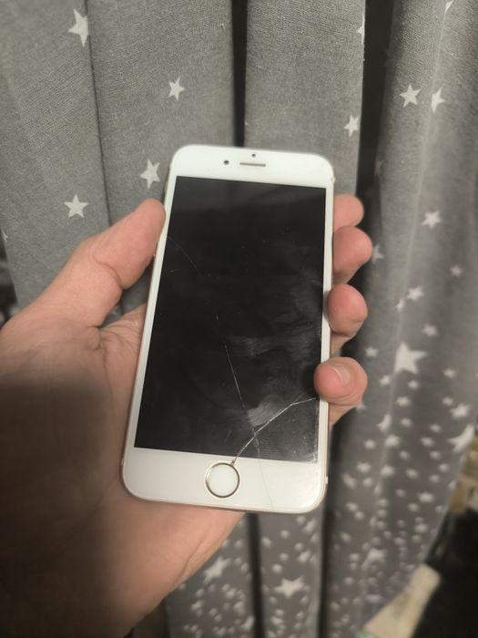 iPhone 6s на запчастини