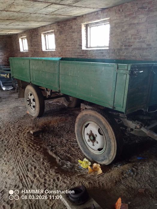 Przyczepa+pługi+zgrabiarka