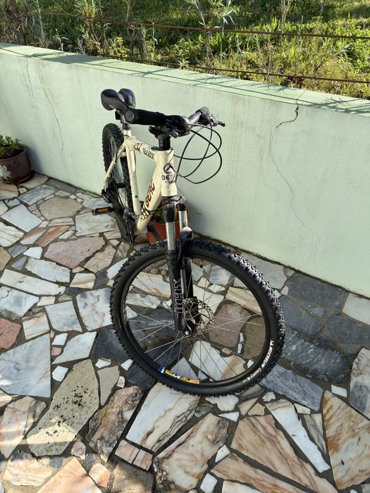 Berg trailrock usada