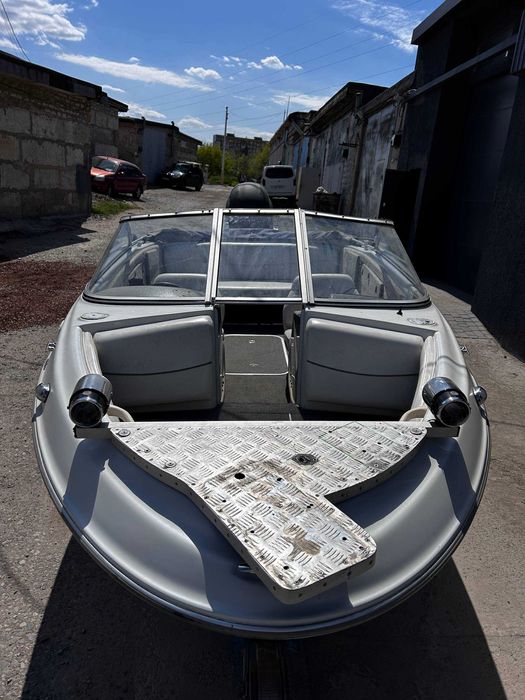 Продам катер Bayliner Capri 1500 2000 г.