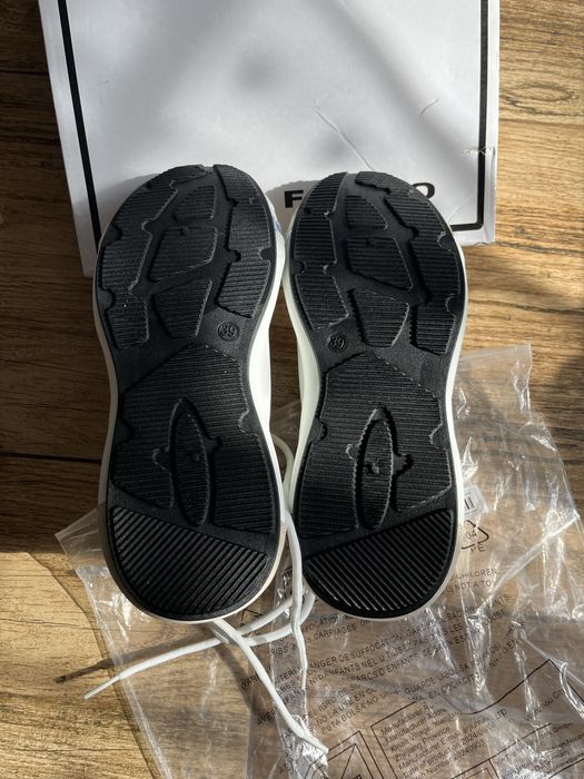 Buty damskie białe
