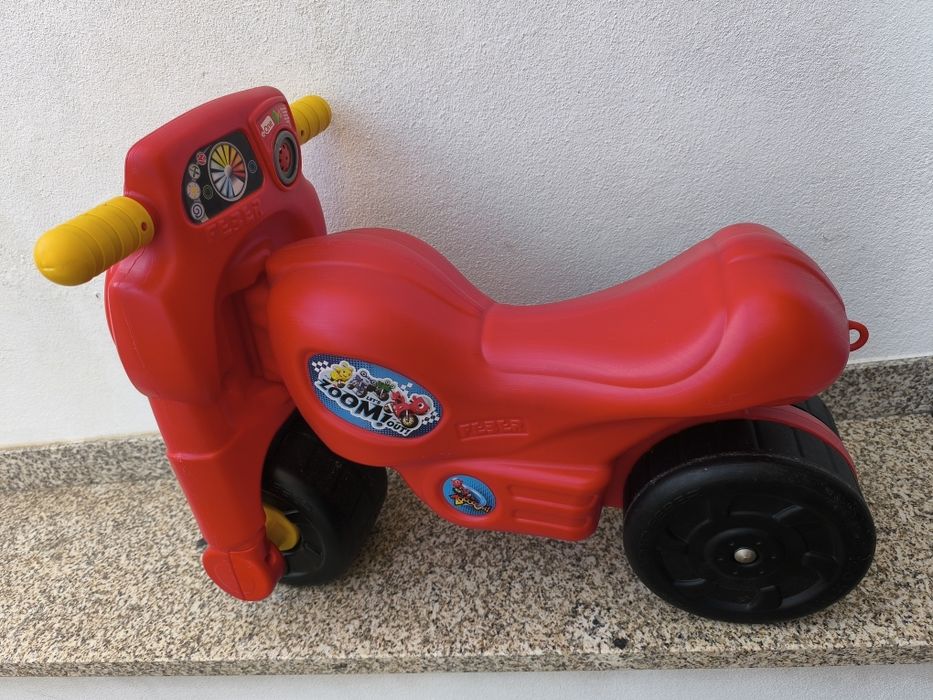 Andador mota para criança