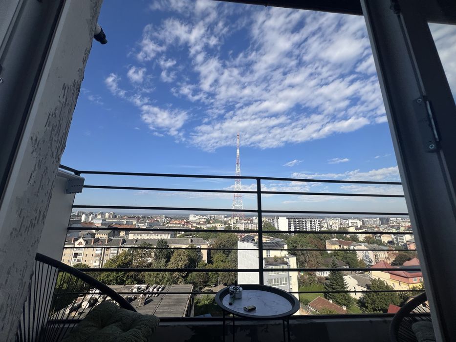 Мельника 10,Івано - Франківськ