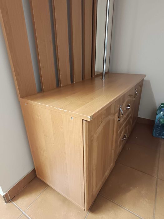 Garderoba / szafka z lustrem
