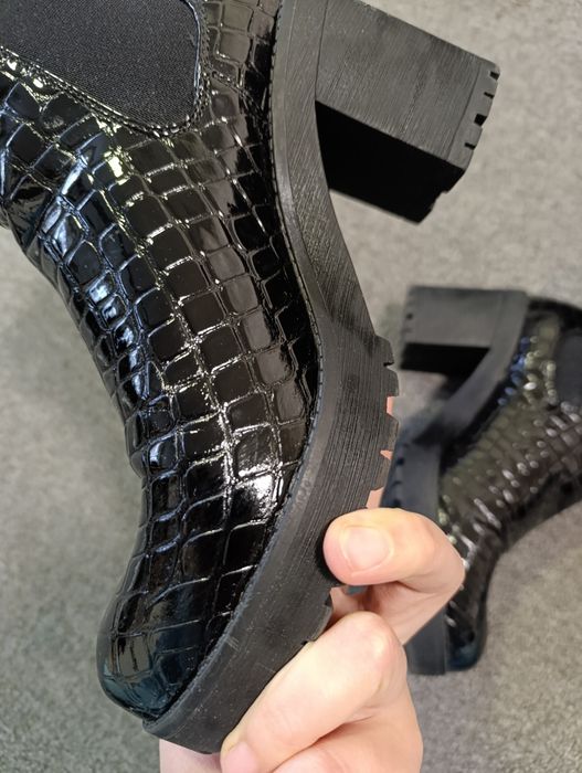 Челси,ботинки в идеальном состоянии размер 42,стелька 27-27,5см