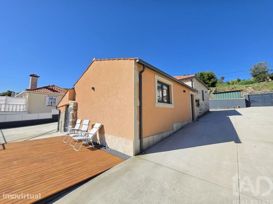 Casa de Campo T3 em Candemil e Gondar de 88 m2