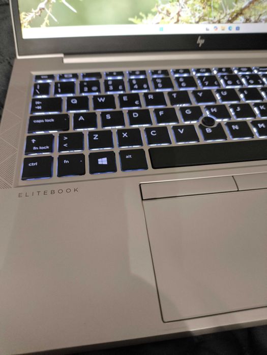 hp elitebook 840 G7 i5 |  8GB DDR | SSD | Ecran 14