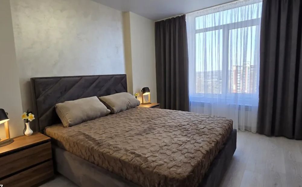 Продаж 3к квартири 75 кв. м на вул. Тролейбусна