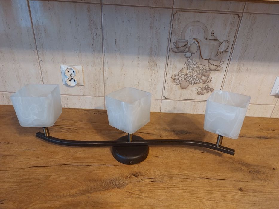 Lampa sufitowa sprawna