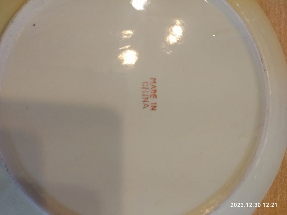 Chiński talerz ceramiczny