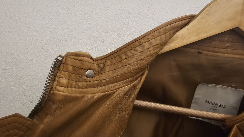 Blusão pele da Mango tamanho M