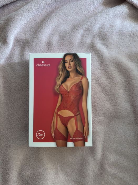 Komplet czerwonej bielizny erotycznej obsessive
