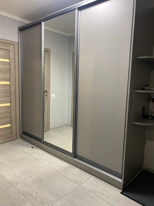 Квартира Подобово,Погодинно,Центр,Яровиця,ПАРКОМІСЦЕ