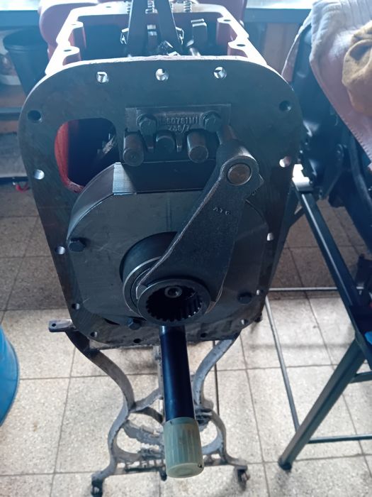 Regeneracja skrzyń biegów Ursus MF