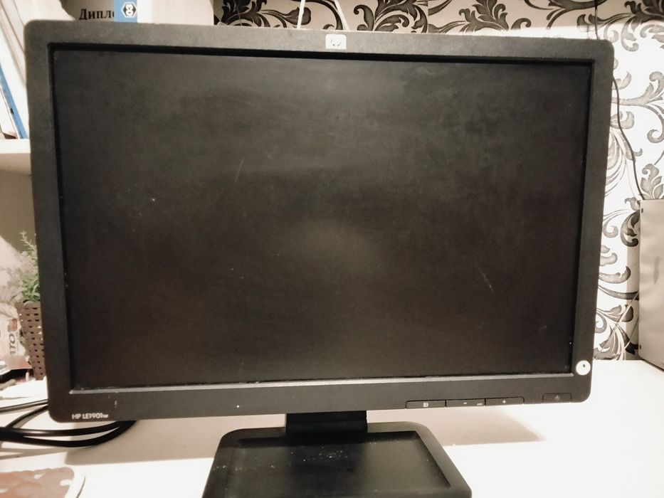 Монітор ,телевізор 24 та  монітор19