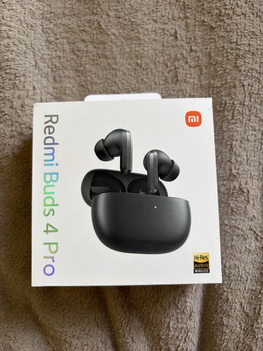 Навушники Xiaomi Redmi Buds 4 Pro б/в з Hi-Res Audio Повний набір