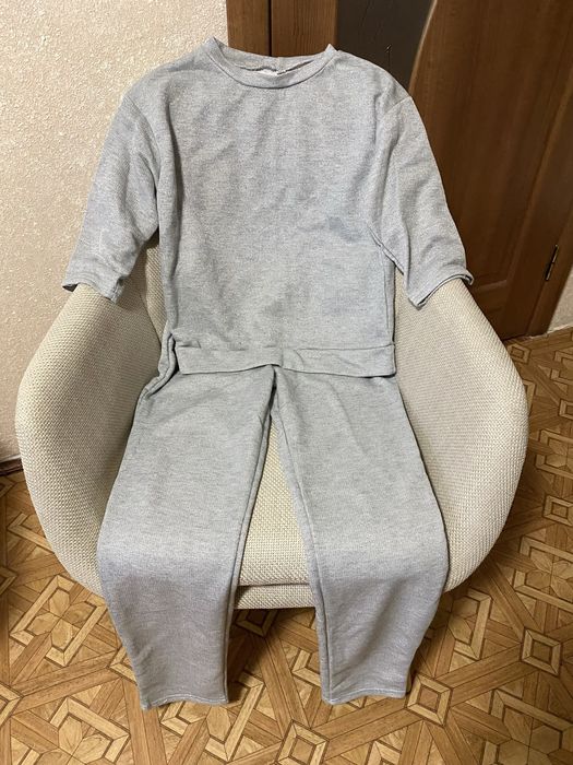 Трикотажний костюм, костюм