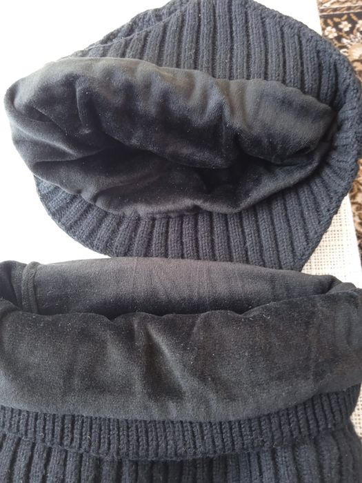 Комплект шапка и хомут новый