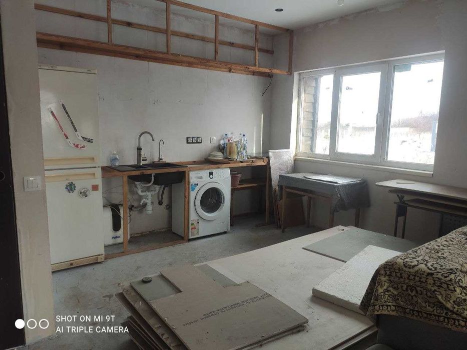 Продаж будинку зі зрубу на 6 сотках. Від власника