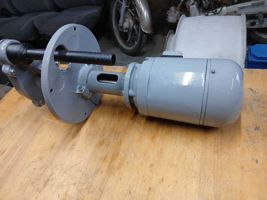 Насос помпи СОЖ (великий)