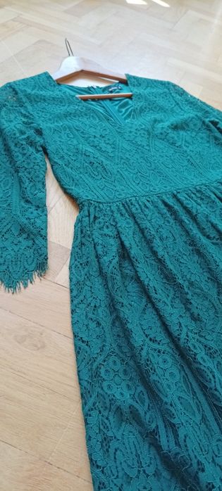 Sukienka Koronkowa Medicine