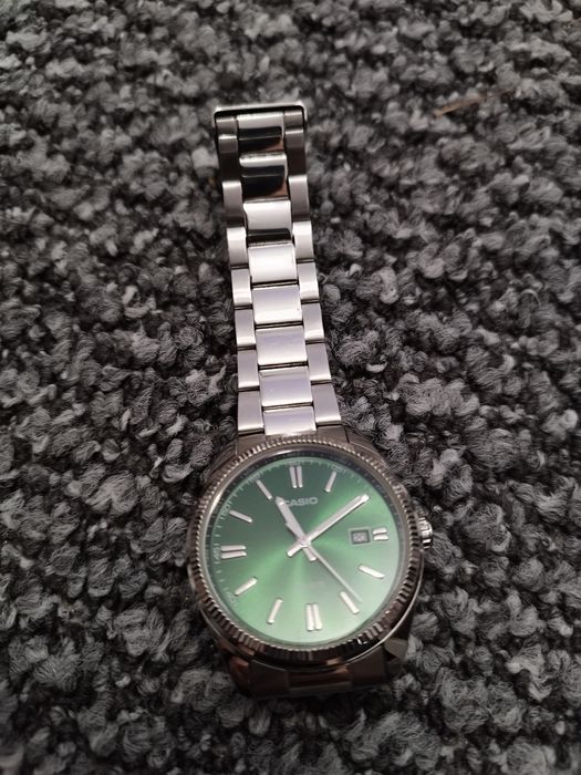 Zegarek CASIO MTP 34mm (zielona tarcza)
