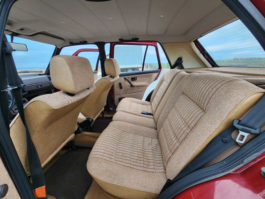 VW Golf mk2 1.6 MT 1984 apenas 71 mils km!