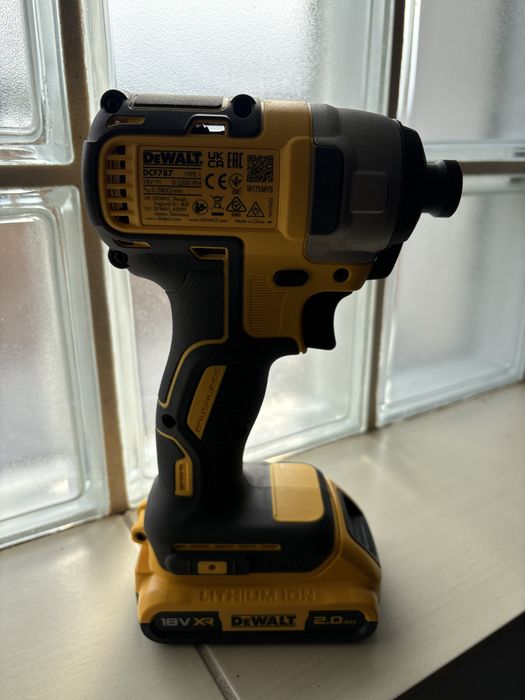 Zakrętarka DeWalt 18V prawie nowa