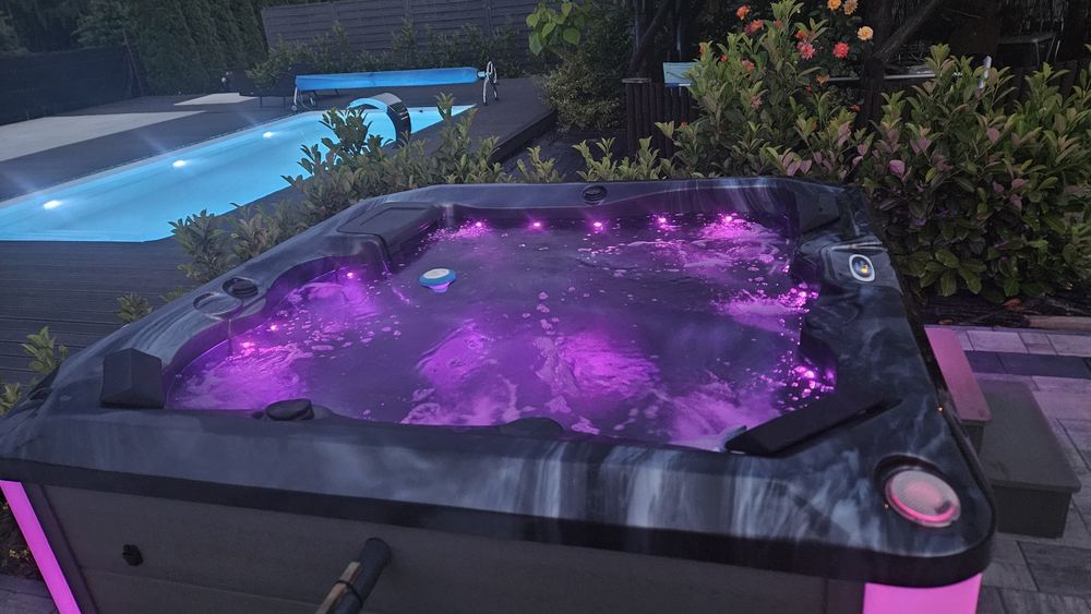 Wanna spa jacuzzi ogrodowe z hydromasażem