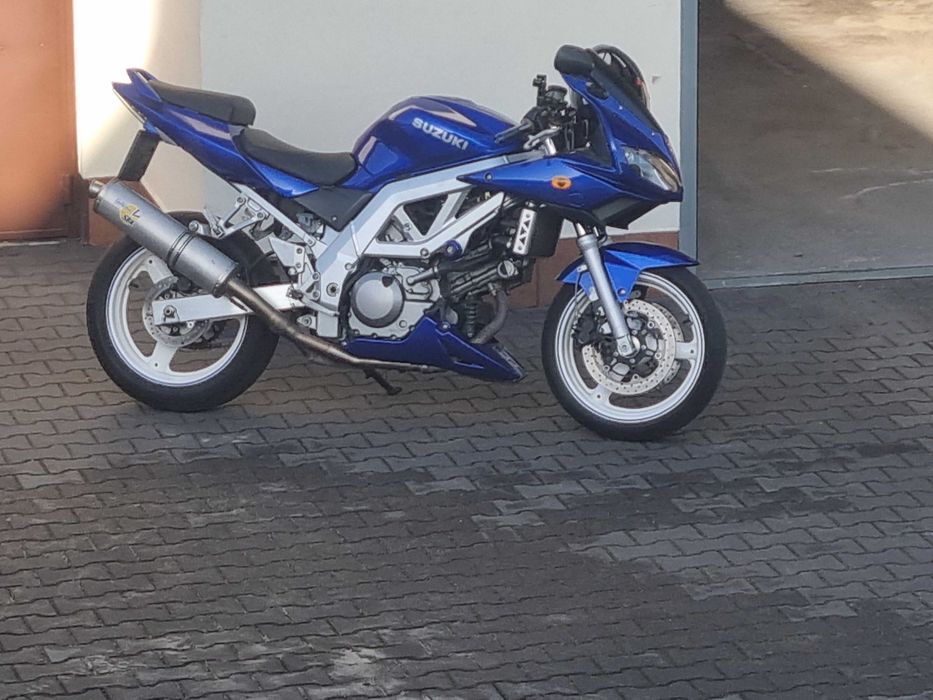 Sprzedam motocykl! NISKI PRZEBIEG! Można jeździc na A 2.!!!!!!