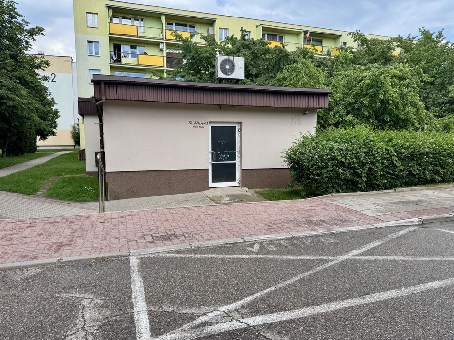 * Okazja * Lokal na wynajem z miejscem postojowym