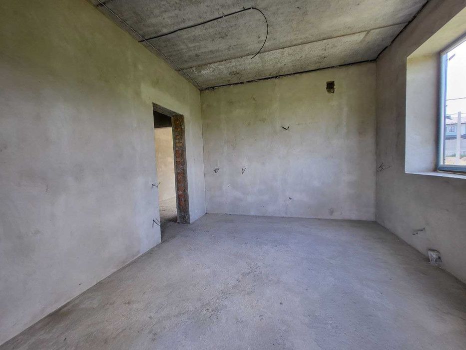 Двоповерховий будинок 160 кв. м. з гаражем