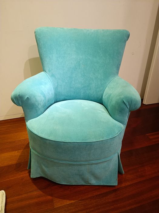 Senhorinha - Baby High Chair + Blue Boy Rug