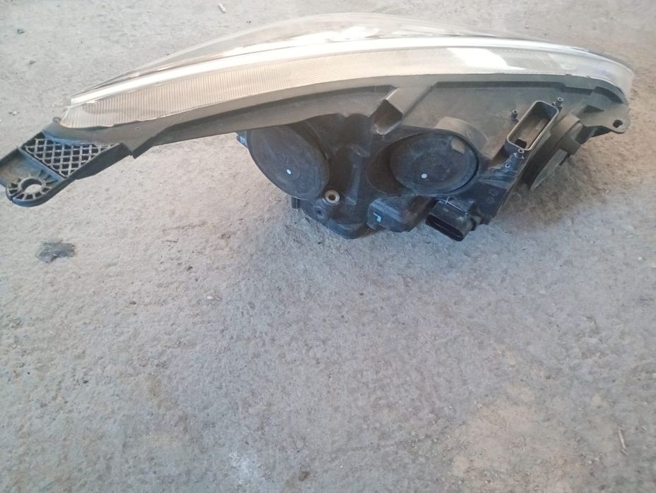 Lampy przednie Ford Focus mk3 lift