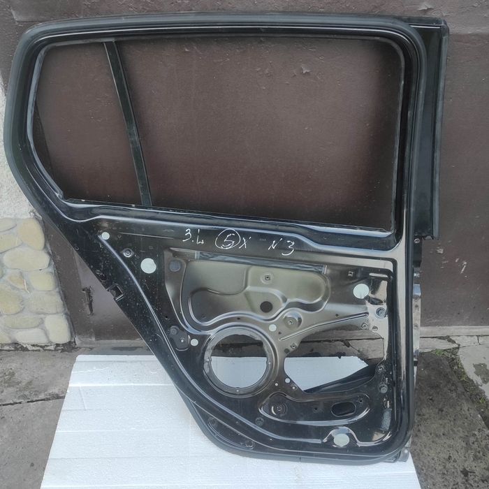 Дверка задня WV  golf 5