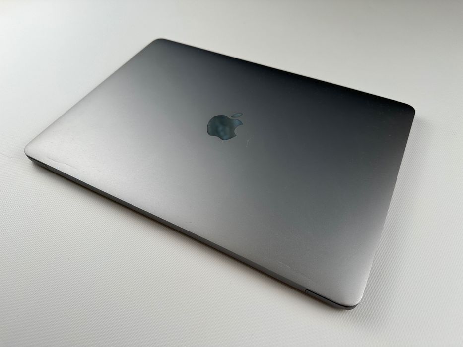 Apple MacBook Pro 13 i7 SSD 512gb 2016 для учёбы