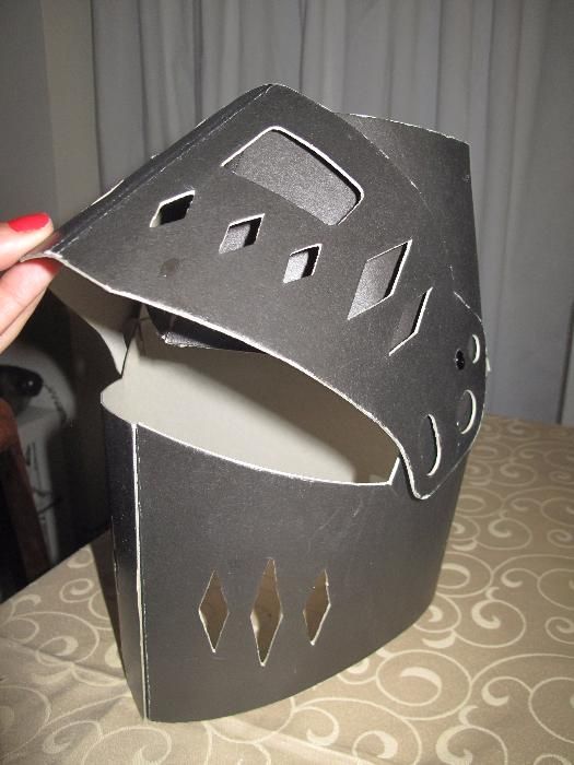 Chapéu cavaleiro em cartão c/ portes incluídos!