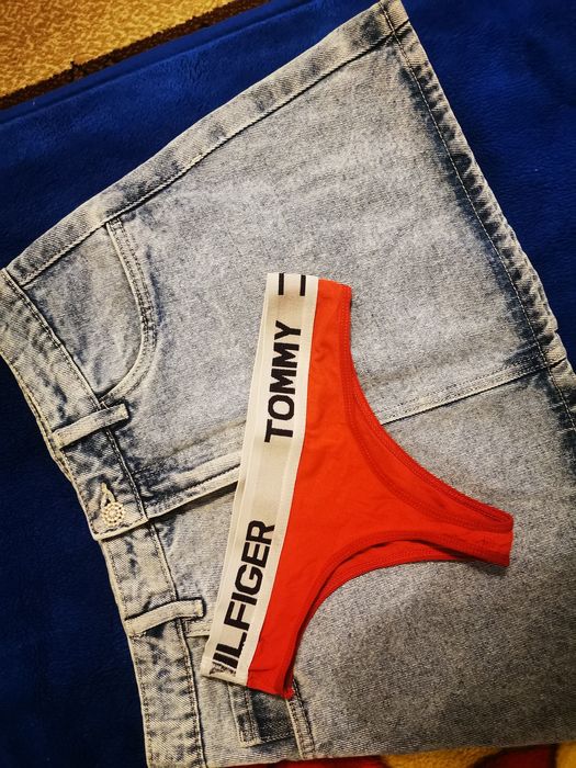 stringi tomy hilfiger czerwone s