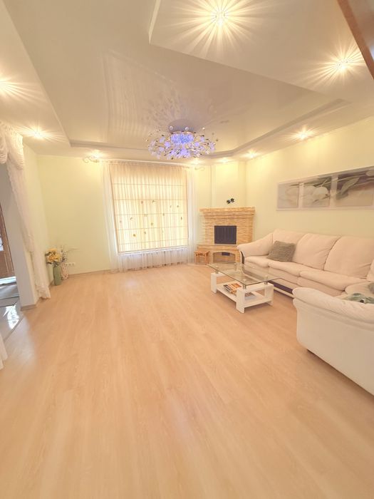 Продам  будинок з ремонтом