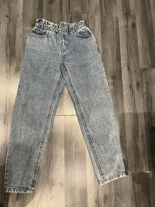 Spodnie jeansy 128/134