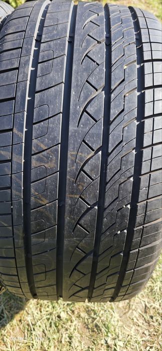 Шини 295 30 22  Durun  M626 ,пара .