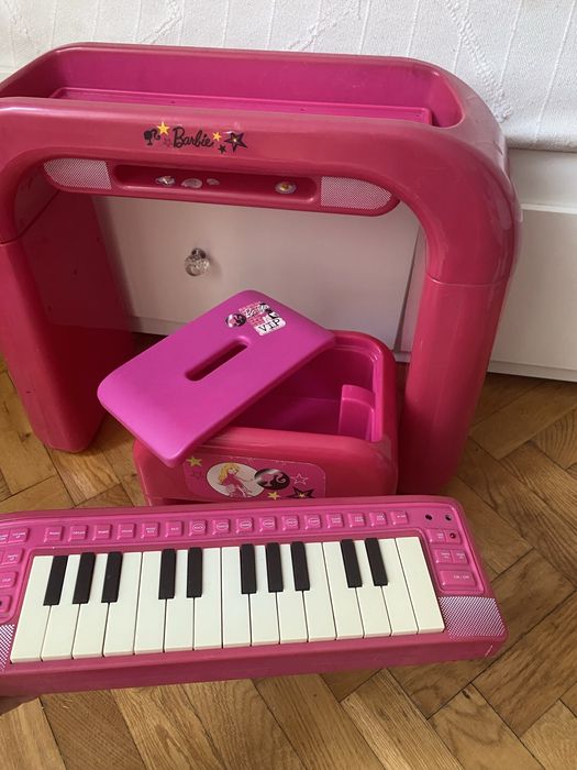 Pianinko organki stolik Barbie z taboretem