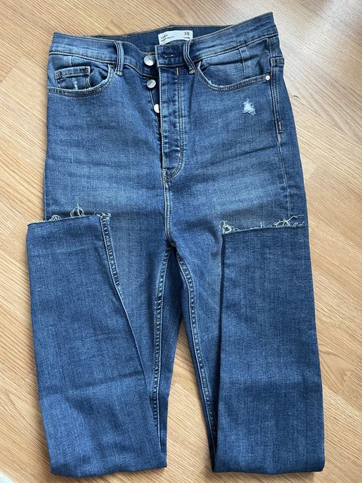 Джинси з високою посадкою