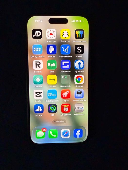 iPhone 15 normal
